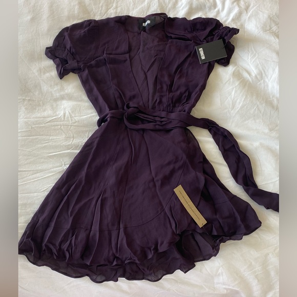 NEW w tags💖 Reformation. Lucas dress. Small. - Picture 2 of 7